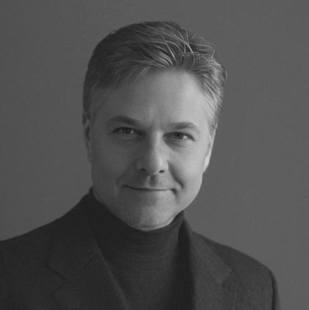 Alessandro Castagna al lavoro